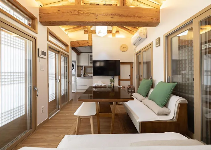 Apartamento Private Traditional Hanok In Entire House , Jnpstay Seúl